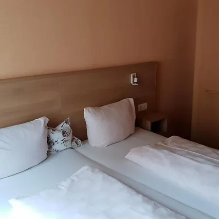 Отель Central-hotel Трабен-Трарбах