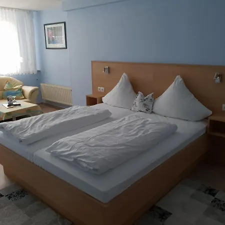 Central-hotel Трабен-Трарбах